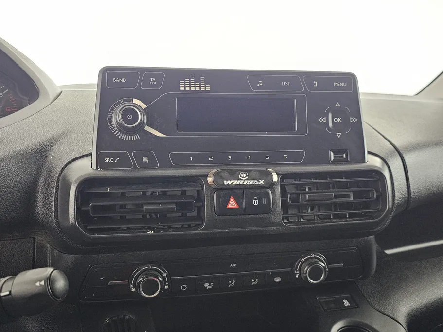 بيجو بارتنر Short van 2022 