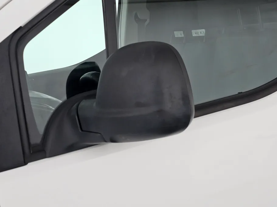 بيجو بارتنر Short van 2022 