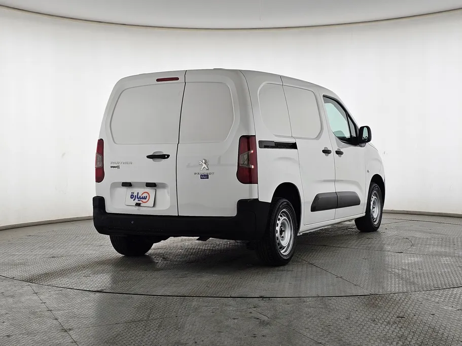 بيجو بارتنر Short van 2022 