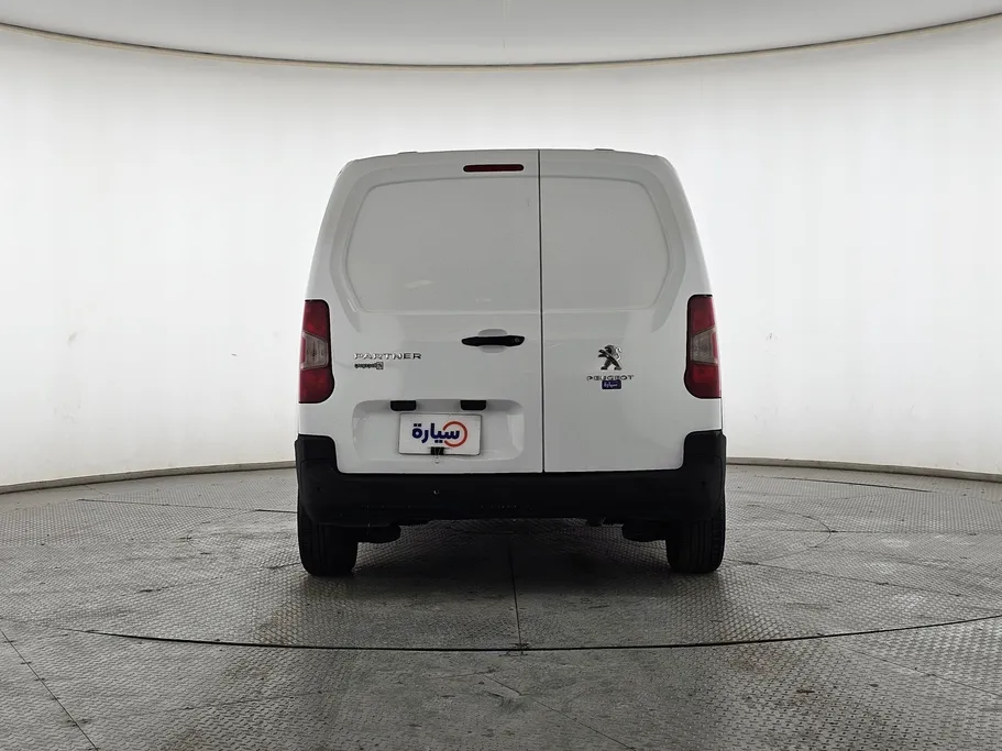 بيجو بارتنر Short van 2022 