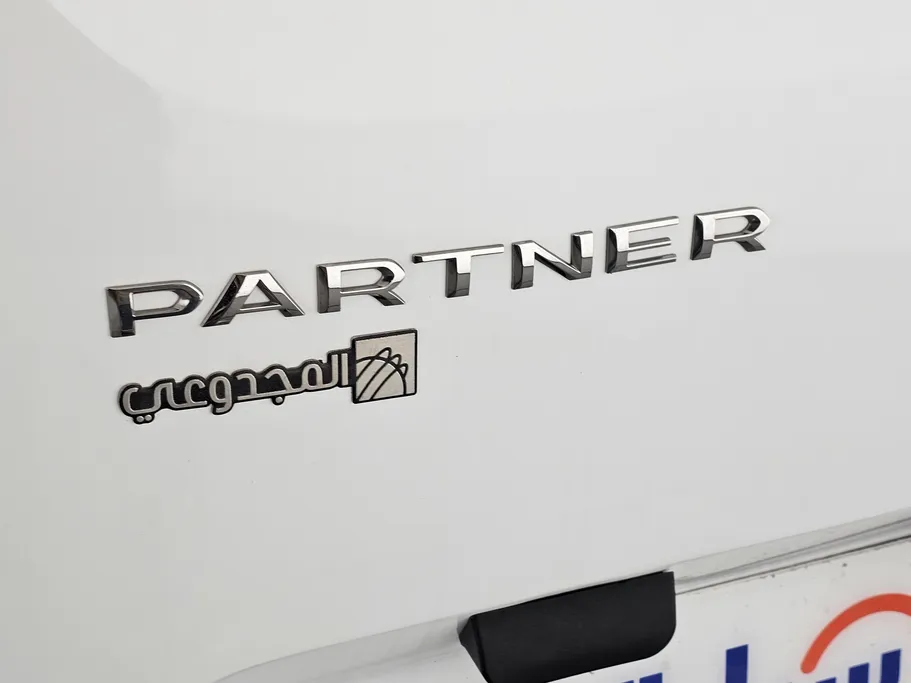 بيجو بارتنر Short van 2022 