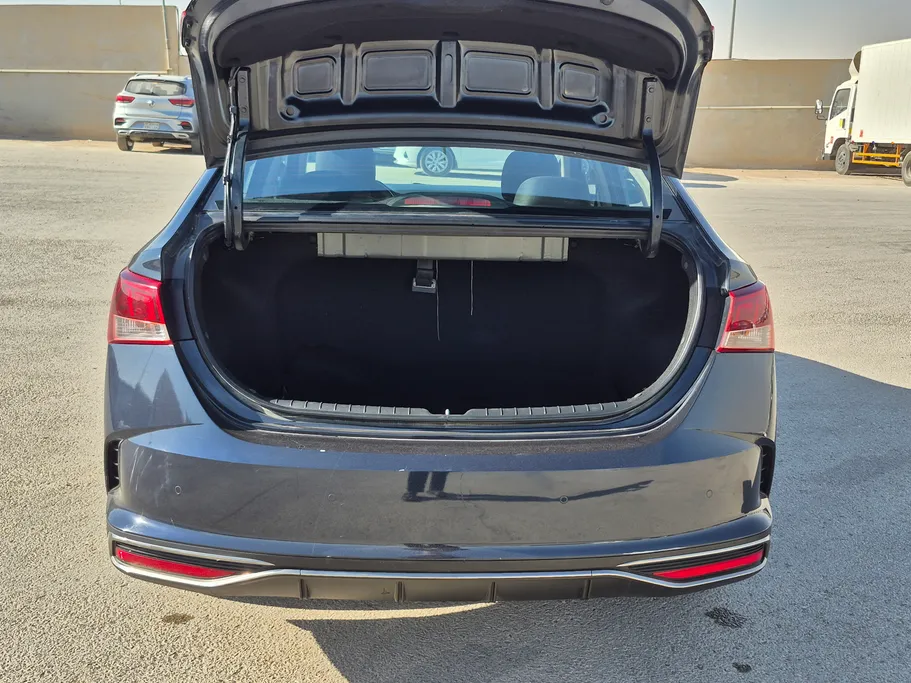 هيونداي اكسنت سمارت 2022 