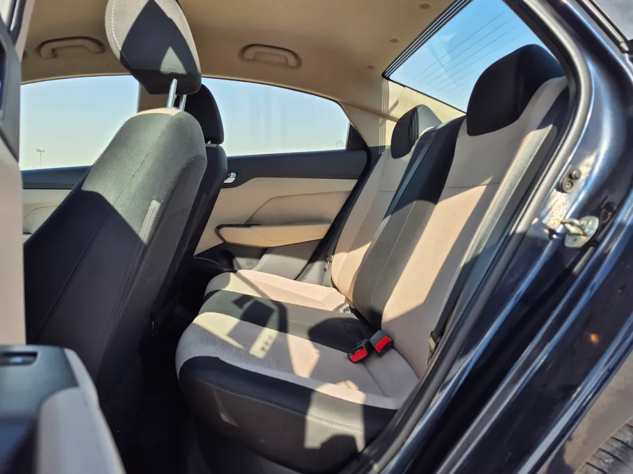 هيونداي اكسنت سمارت 2022 