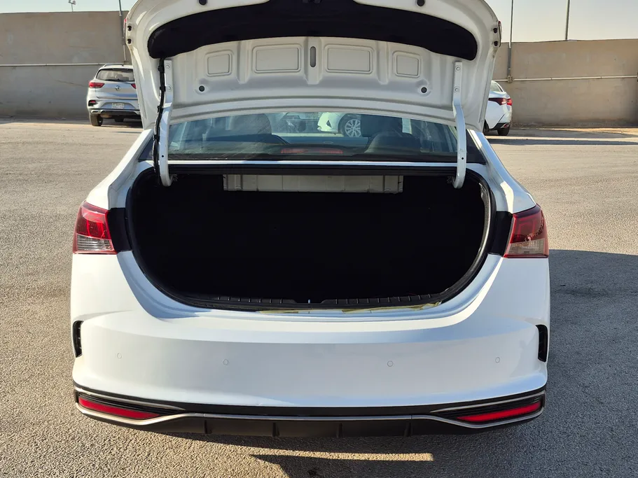 هيونداي اكسنت سمارت 2023 