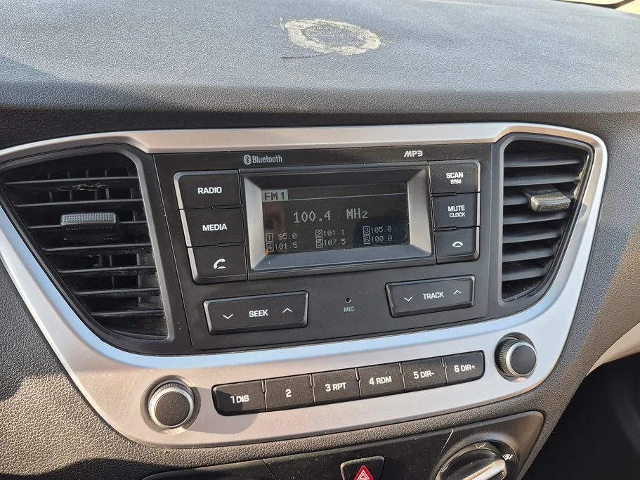 هيونداي اكسنت سمارت 2023 