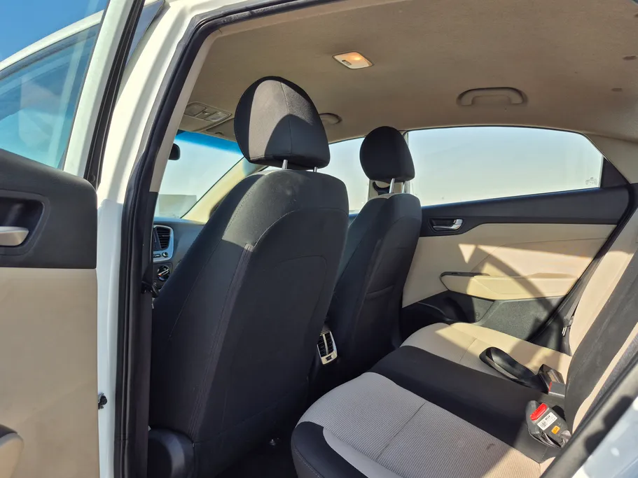 هيونداي اكسنت سمارت 2023 