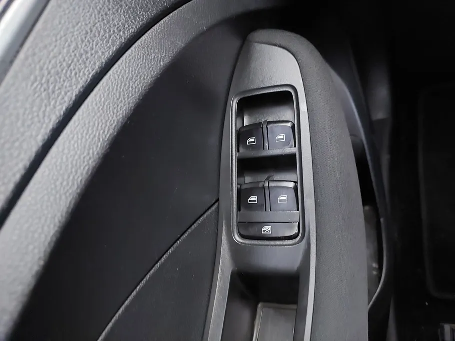 ام جي ZS STD 2023 