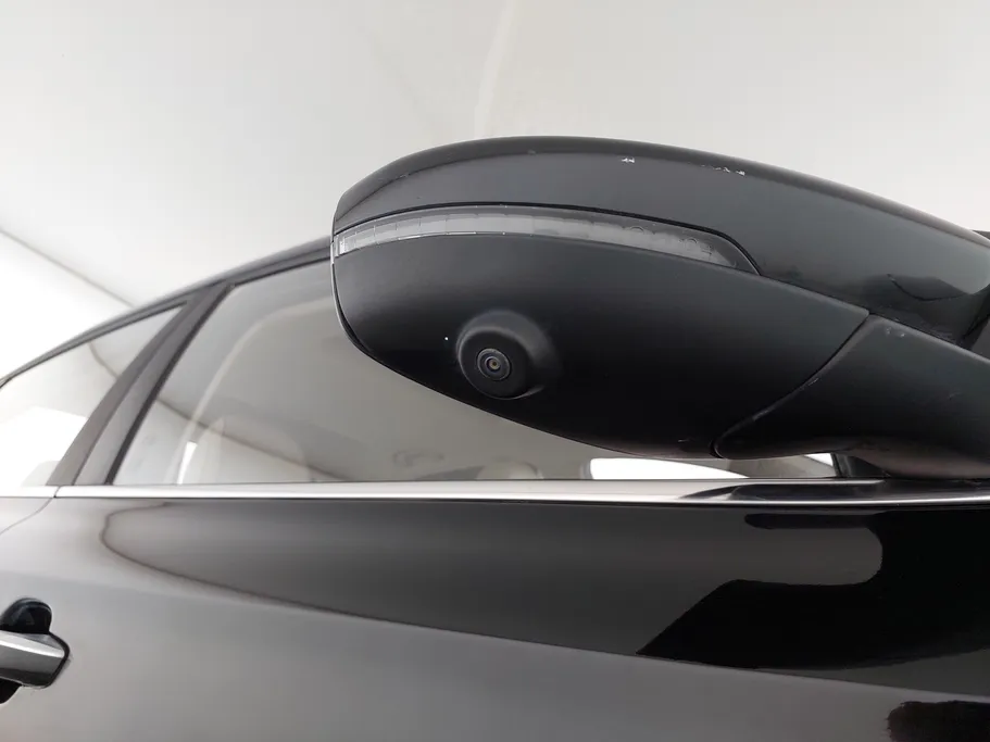 ام جي 5 LUX 2023 