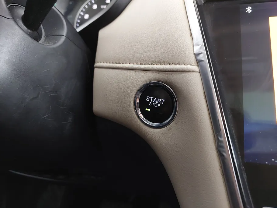 ام جي 5 LUX 2023 