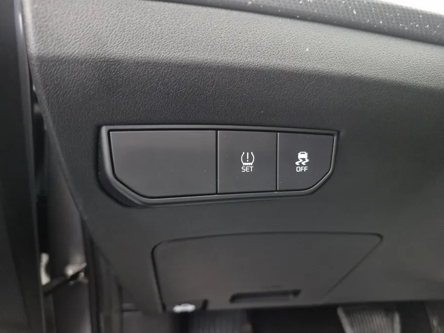 2024 Kia K3 GL Fleet 