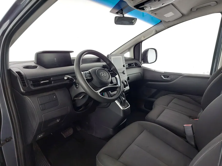 هيونداي ستاريا واجن 2022 