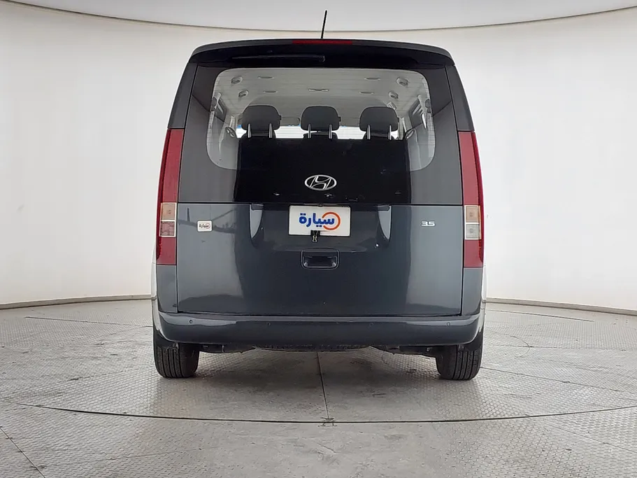 هيونداي ستاريا واجن 2022 