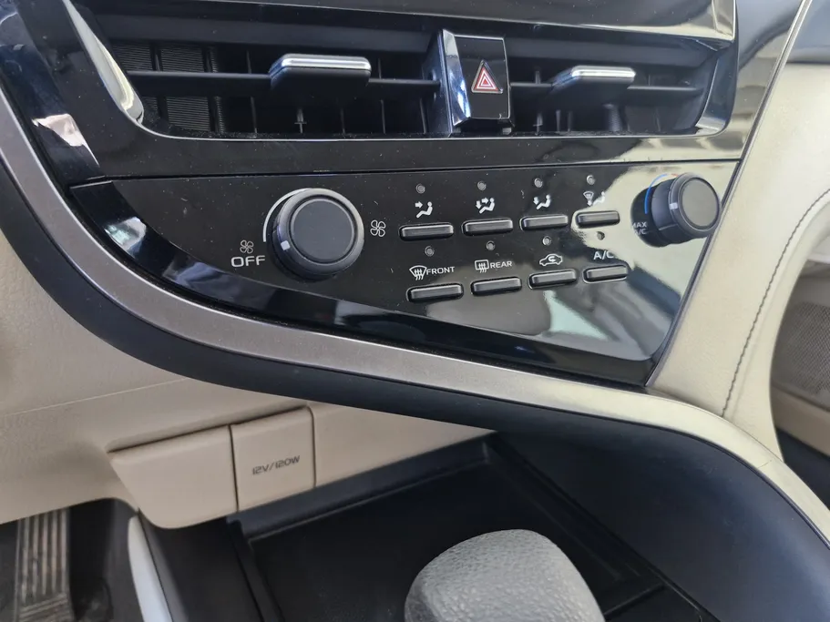 2024 Toyota Camry  LE 