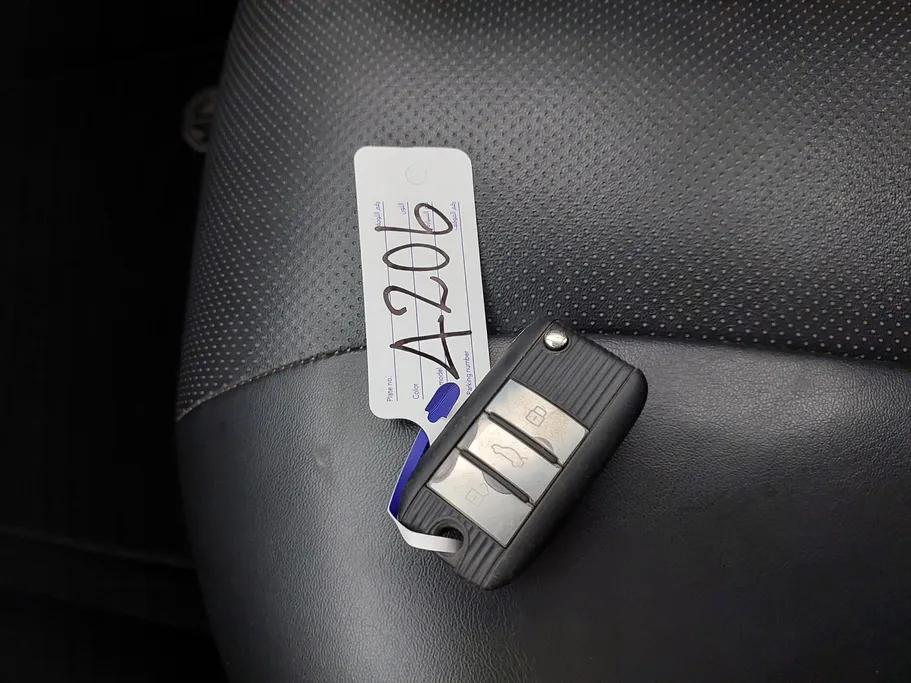 ام جي 5 LUX 2023 