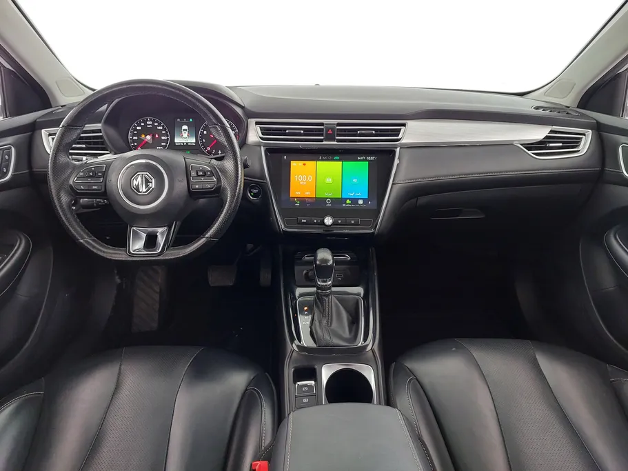 ام جي 5 LUX 2023 