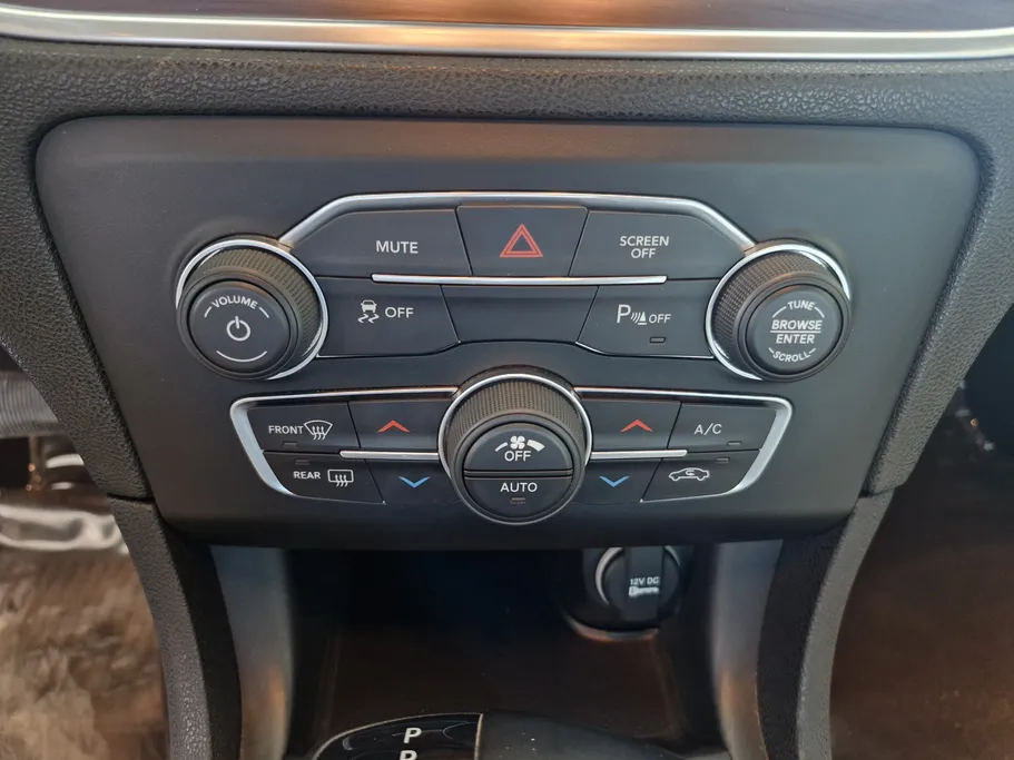 دودج تشارجر SXT 2018 