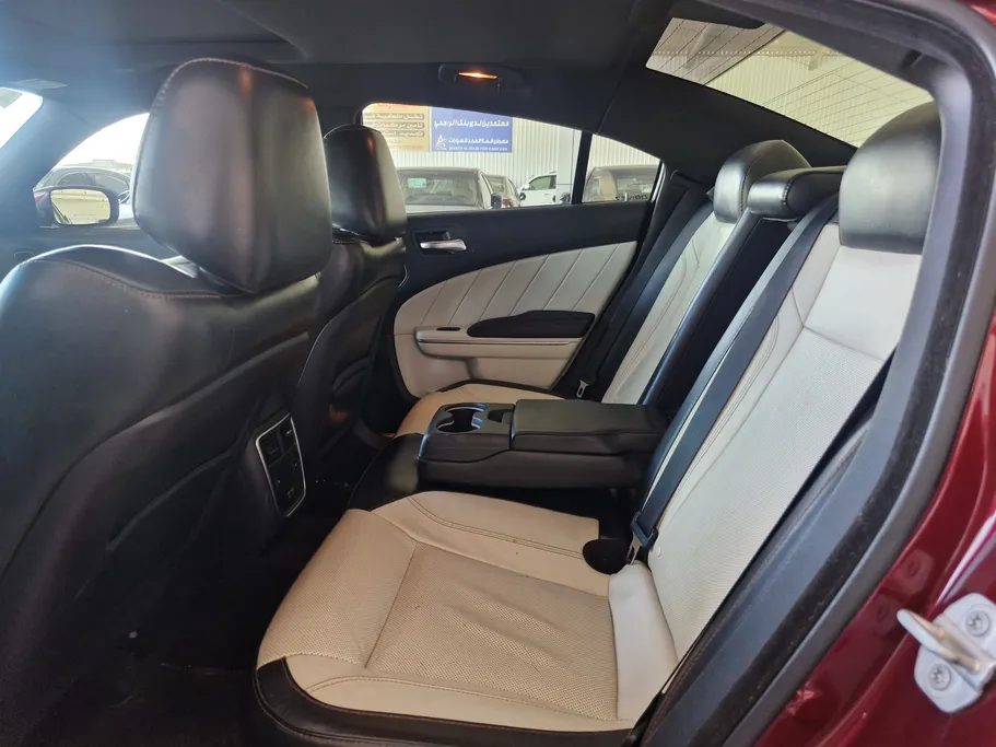 دودج تشارجر SXT 2018 