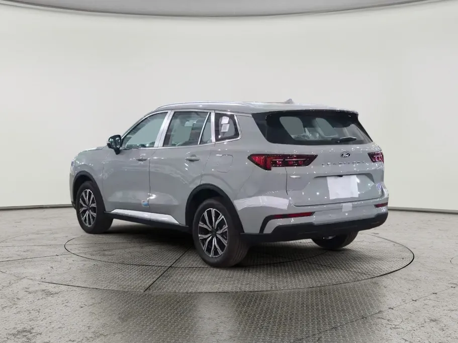 فورد تريتوري ترند 2026 