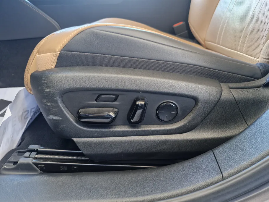 2023 Lexus ES 250 BD Excellence Plus 