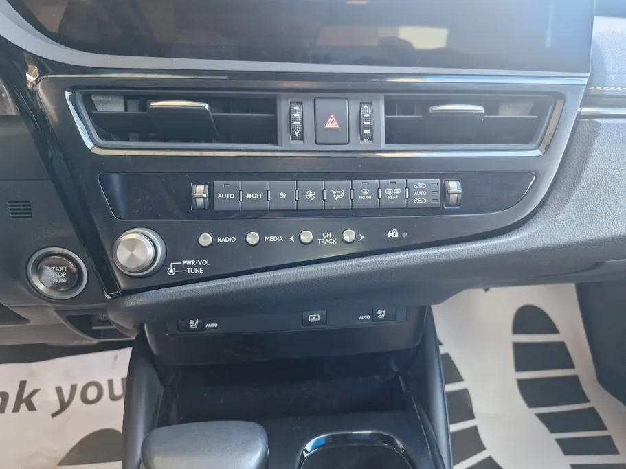 2023 Lexus ES 250 BD Excellence Plus 