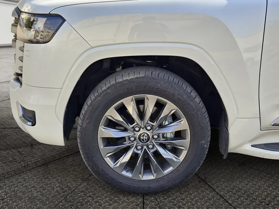 2024 Toyota Land Cruiser GXR4 DSL 