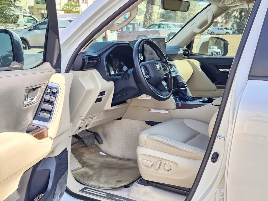 تويوتا لاندكروزر GXR4 DSL 2024 