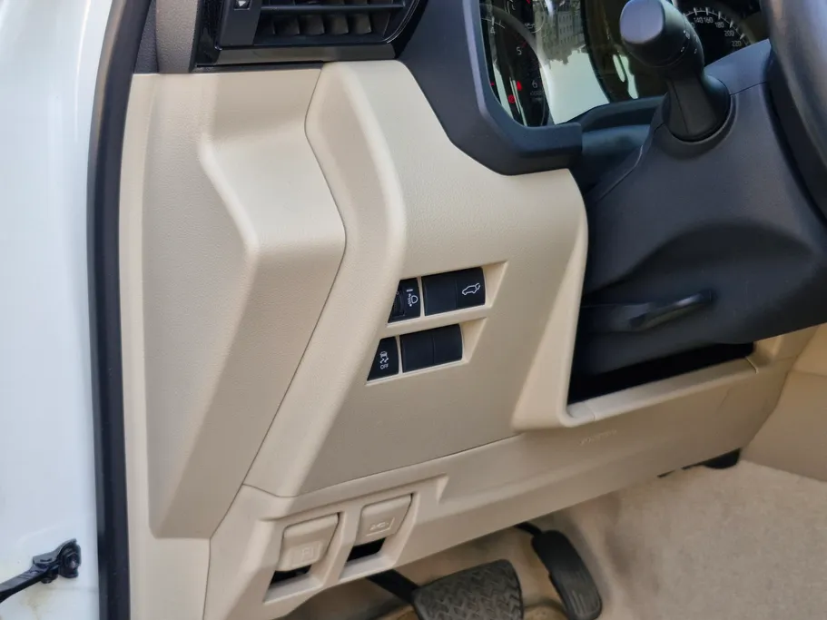 تويوتا لاندكروزر GXR4 DSL 2024 