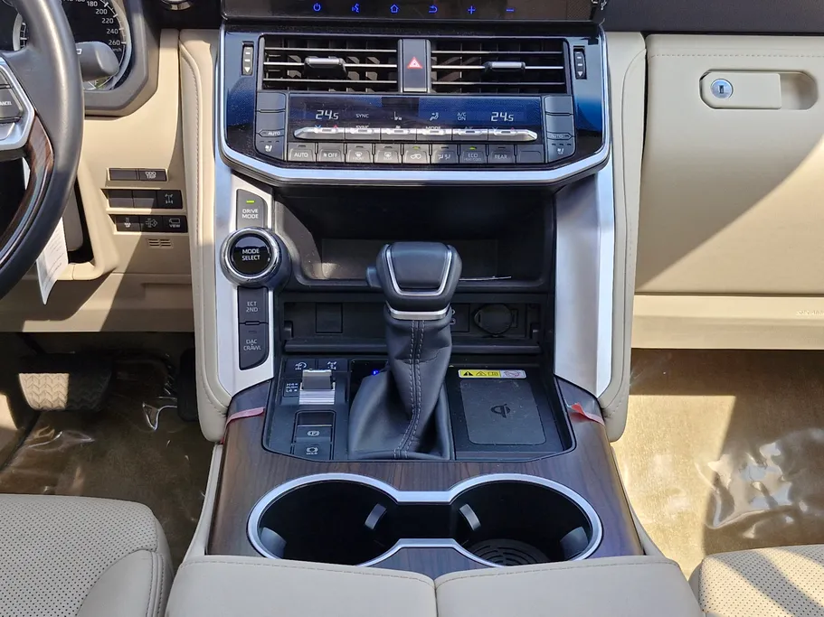 تويوتا لاندكروزر GXR4 DSL 2024 