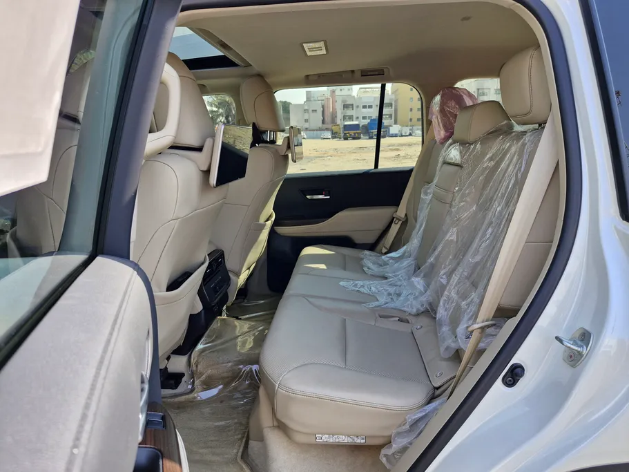 تويوتا لاندكروزر GXR4 DSL 2024 