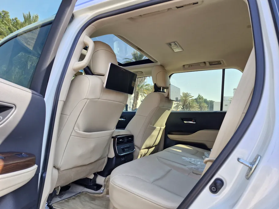 تويوتا لاندكروزر GXR4 DSL 2024 