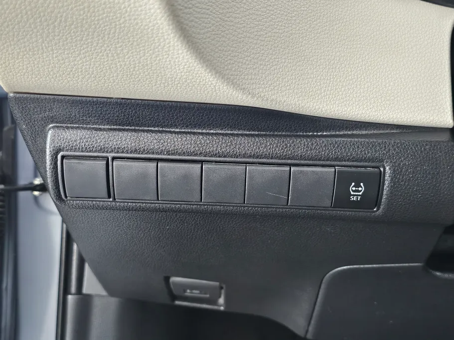 تويوتا كورولا XLI 2024 