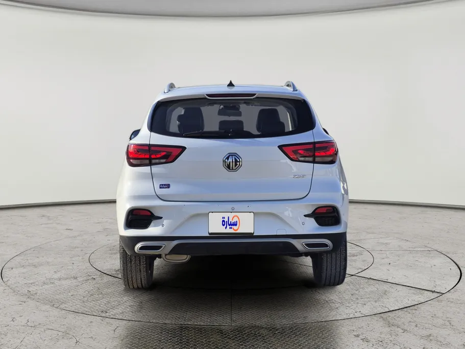 2023 MG ZS LUX 