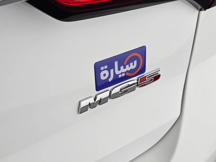 2023 MG 5 LUX 