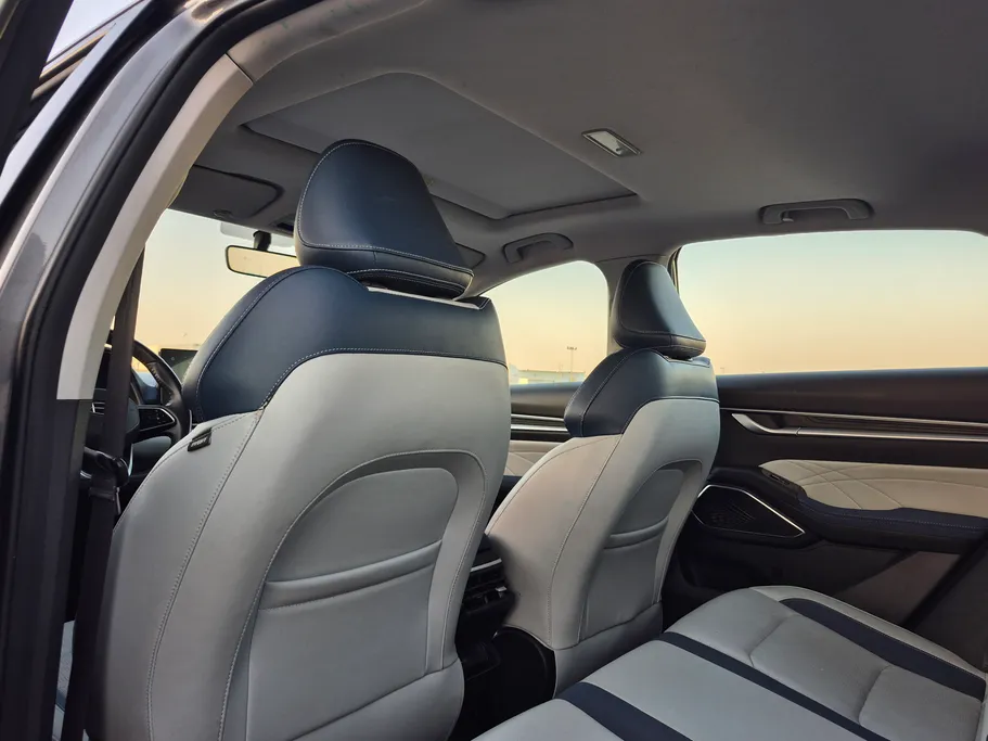 2023 Geely Emgrand GF 