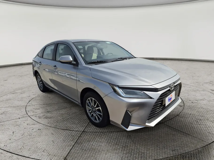 2023 Toyota Yaris  Y 