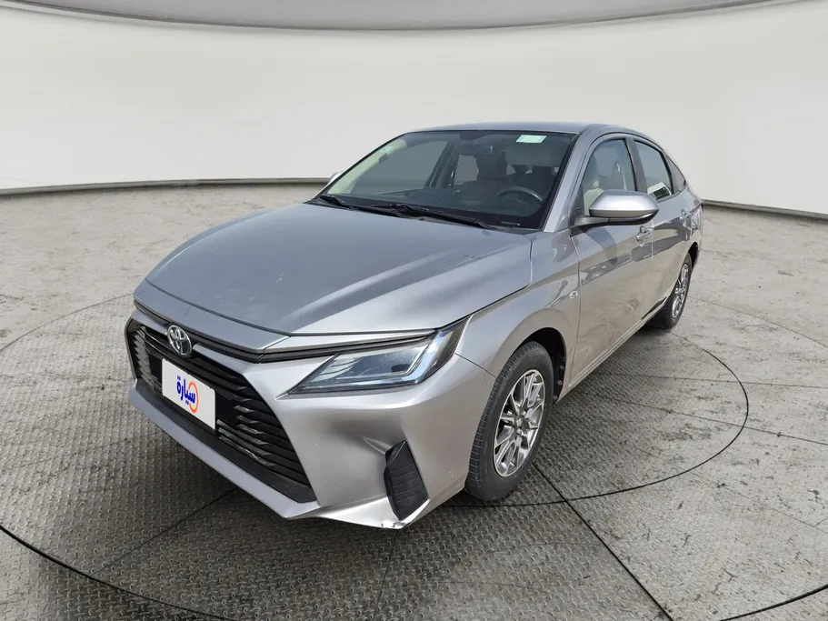 2023 Toyota Yaris  Y 