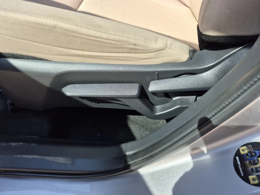 تويوتا يارس Y 2023 