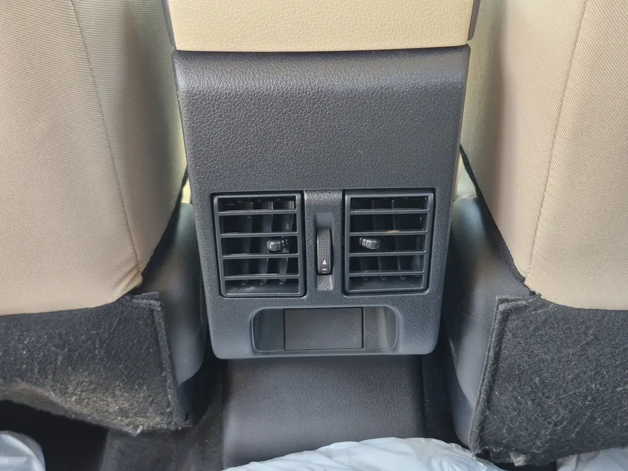 تويوتا يارس Y 2023 