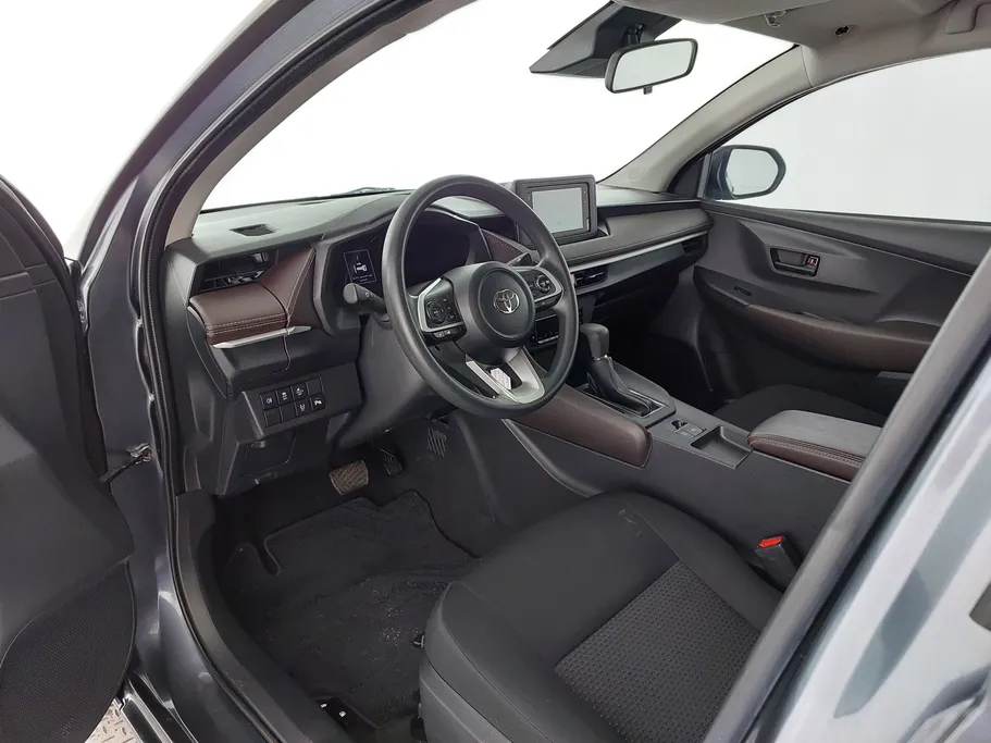 تويوتا يارس Y Plus 2023 