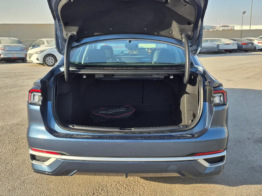 فورد تورس ترند الإصدار الجديد 2023 