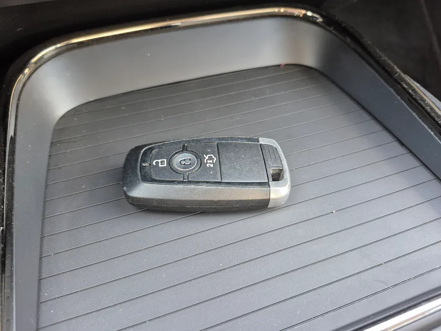 فورد تورس ترند الإصدار الجديد 2023 