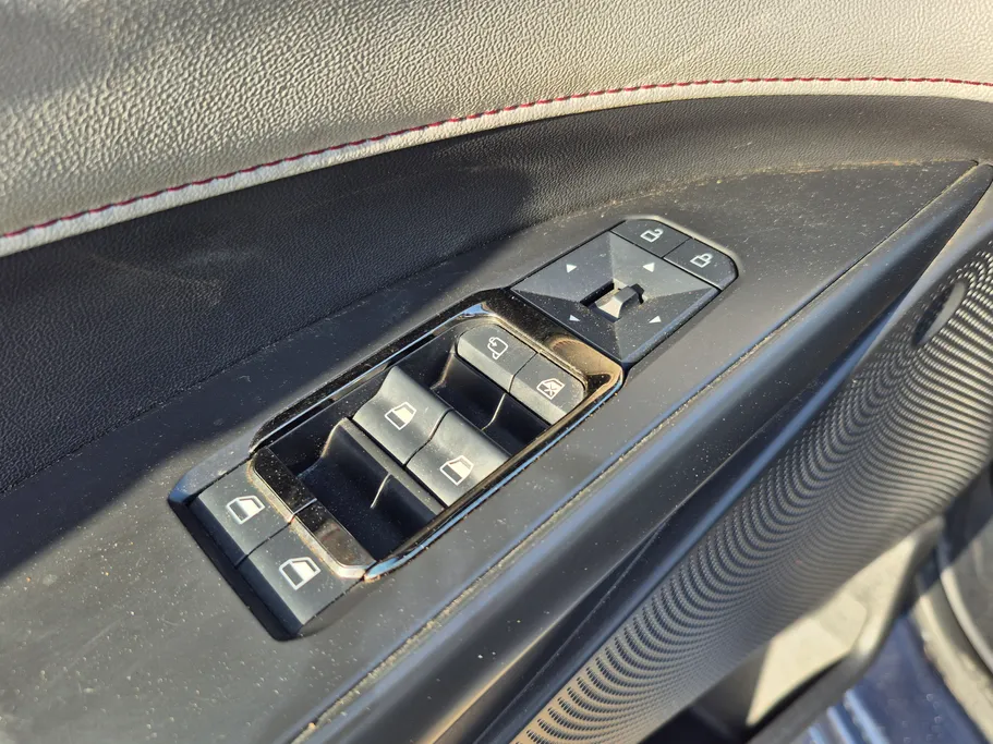 فورد تورس ترند الإصدار الجديد 2023 