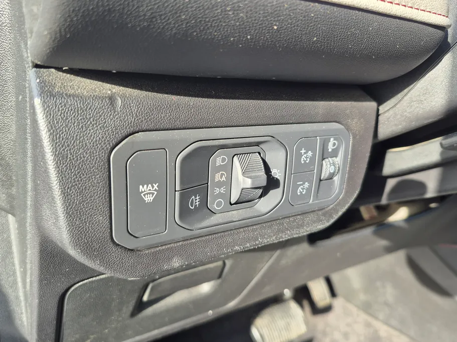 فورد تورس ترند الإصدار الجديد 2023 