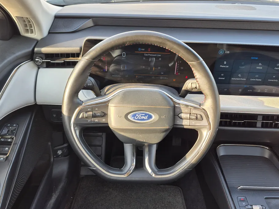 فورد تورس ترند الإصدار الجديد 2023 