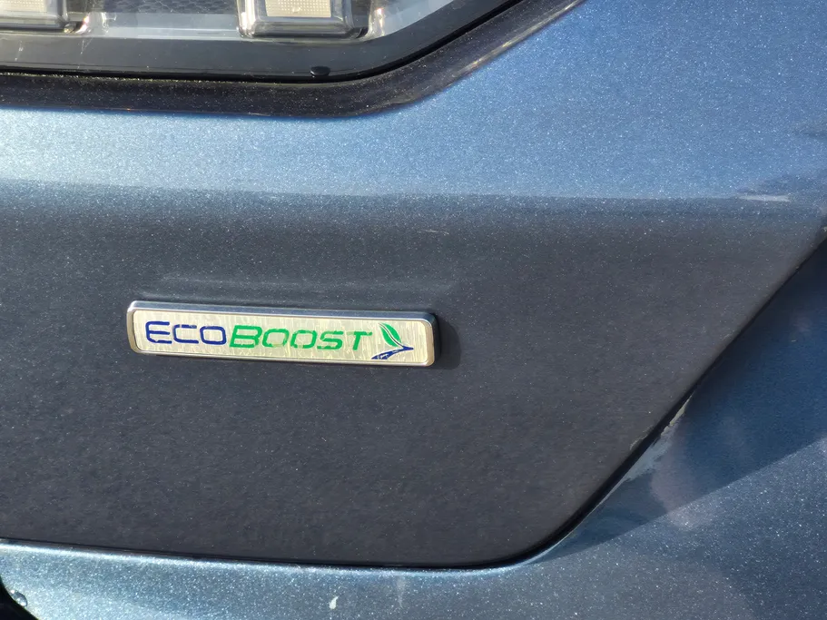 فورد تورس ترند الإصدار الجديد 2023 