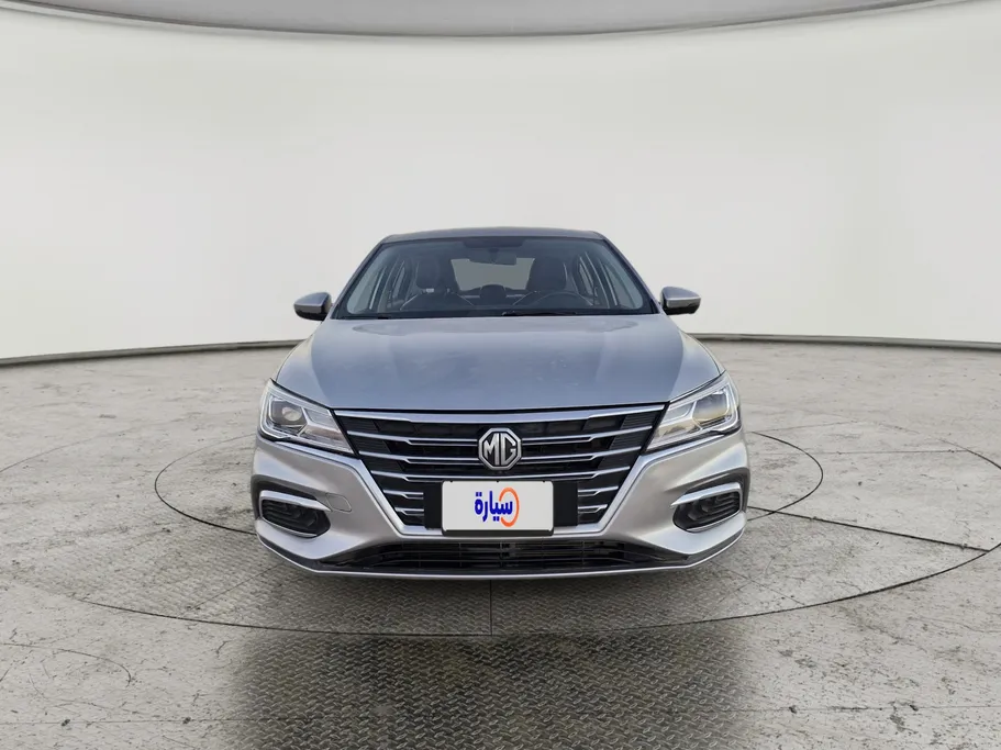 ام جي 5 LUX 2023 