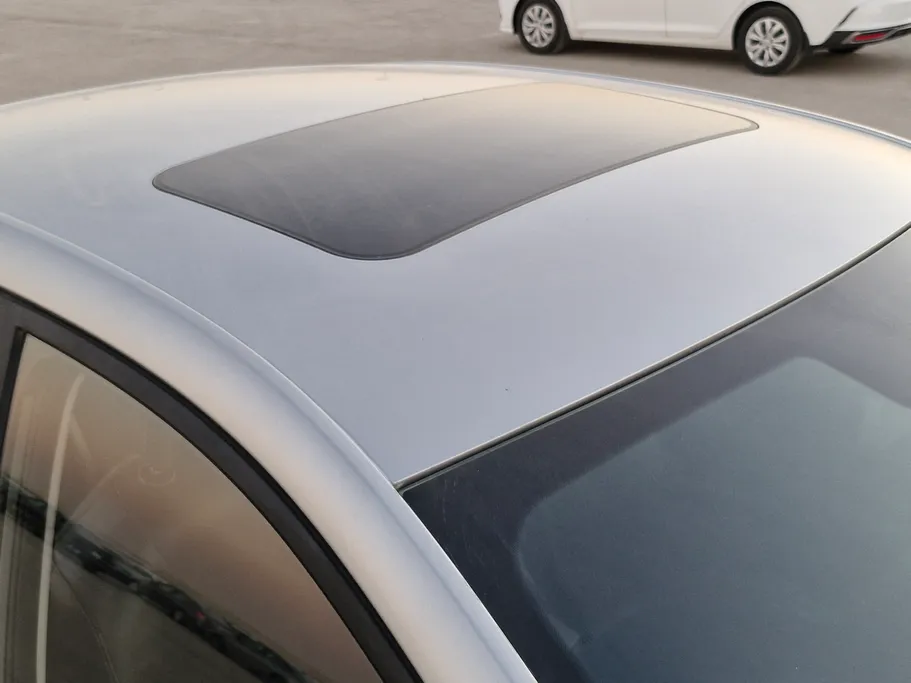 ام جي 5 LUX 2023 