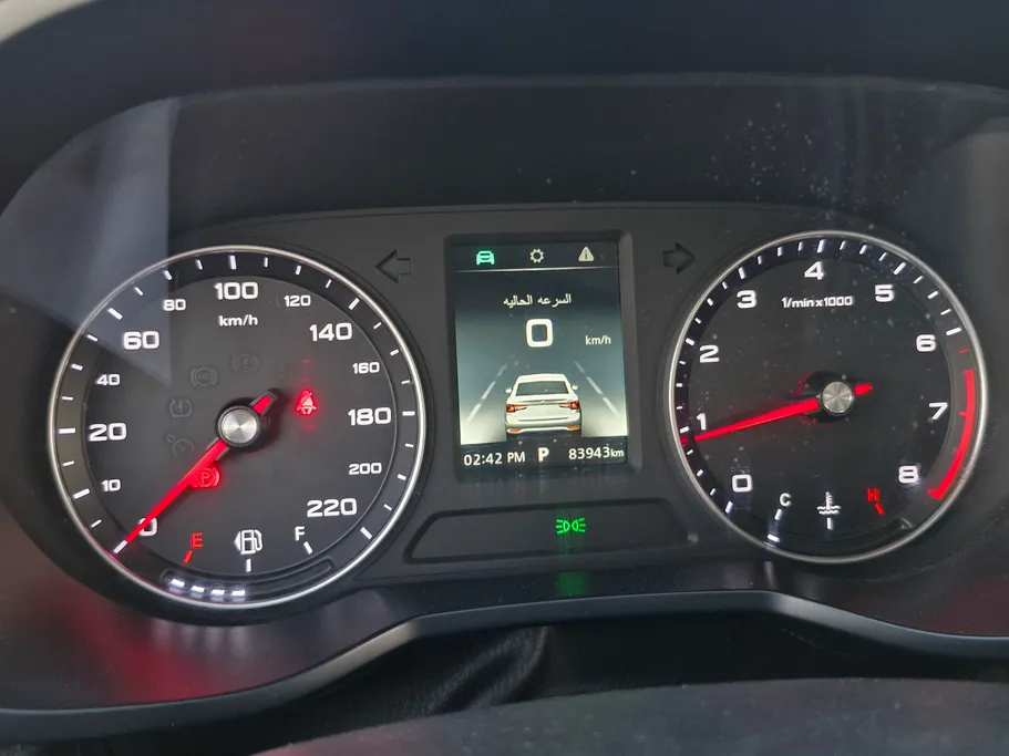 ام جي 5 LUX 2023 