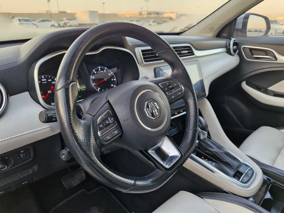 ام جي ZS LUX 2023 