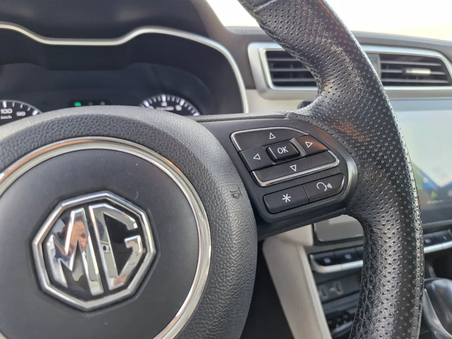 ام جي ZS LUX 2023 